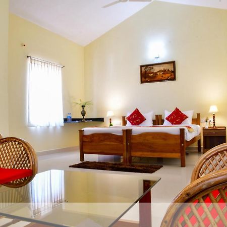 Cauvery Suites Madikeri Kültér fotó