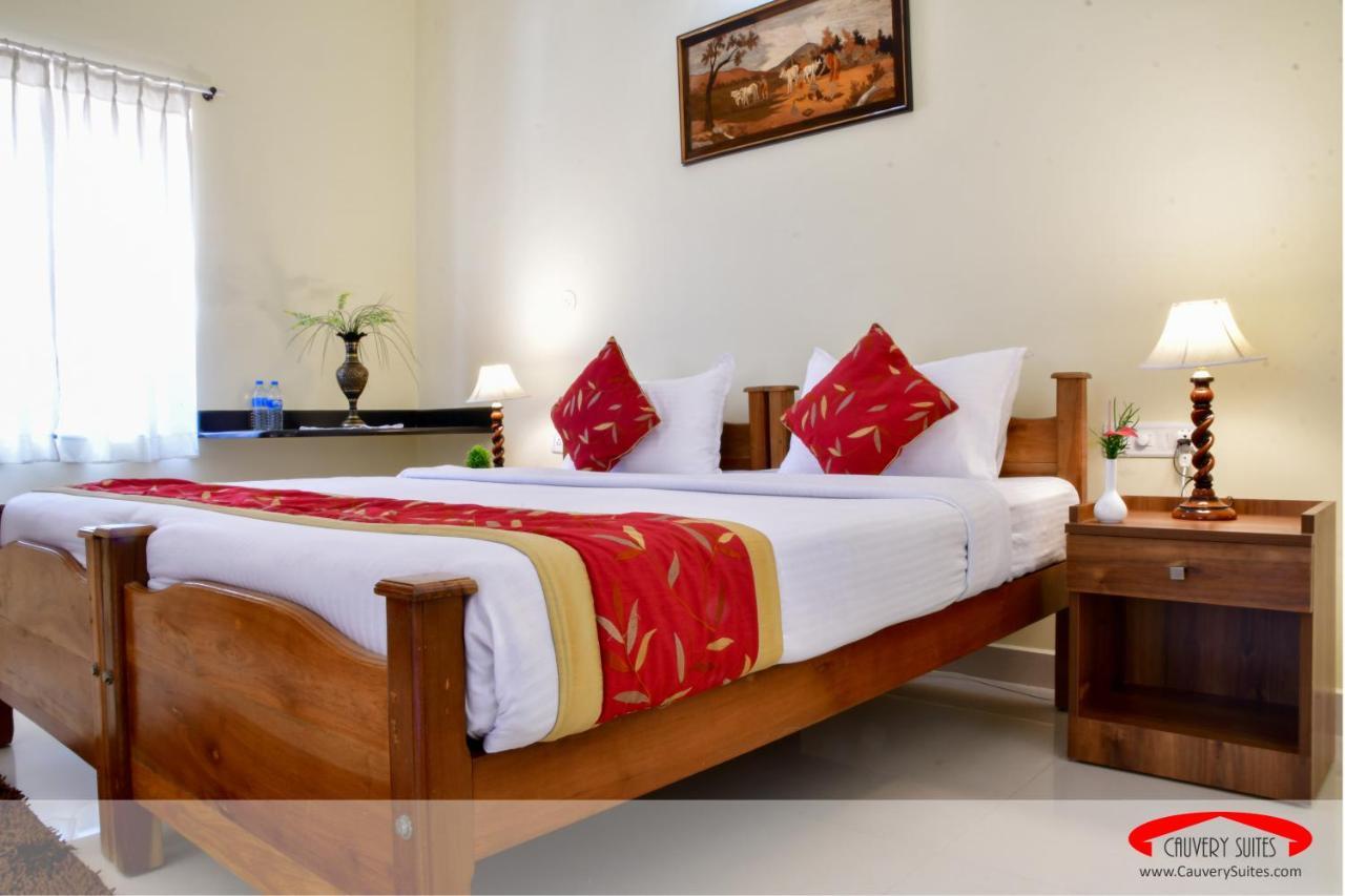 Cauvery Suites Madikeri Kültér fotó